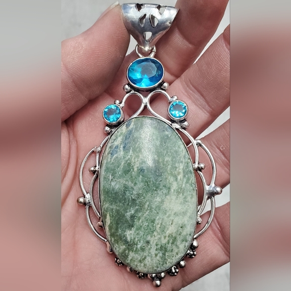 New Oversized Ruby in Fuchsite & Blue Topaz 925 Silver Pendant. - Picture 7 of 9